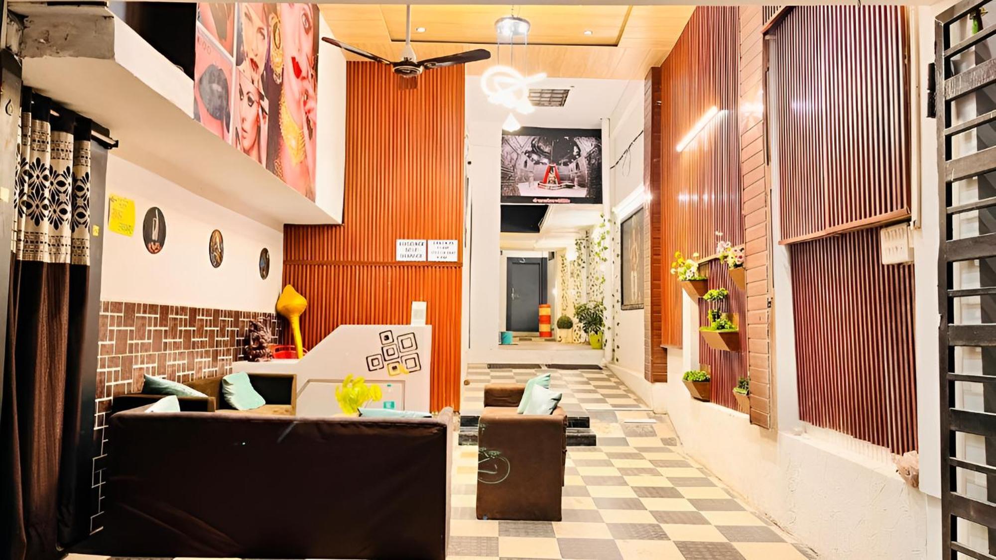 Pallav Guest House Ujjain Εξωτερικό φωτογραφία